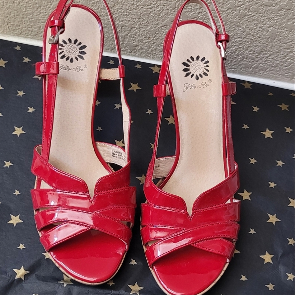 PATENT LEATHER SANDAL HEELS